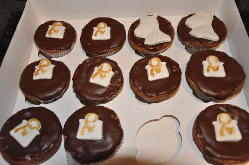 Sacher Cupcakes mit Louis Wilton Taschen Motiv 6 Stück