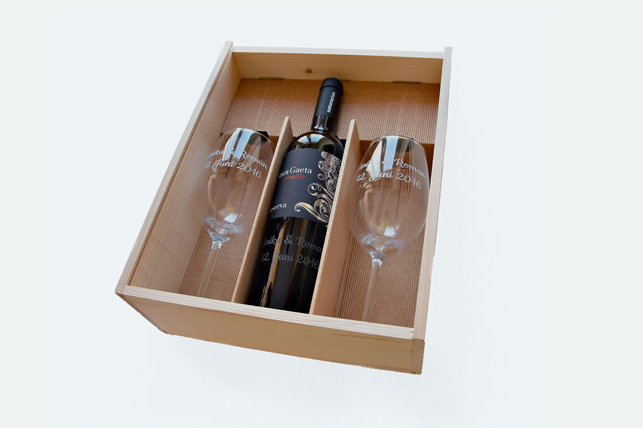 Wein-Geschenkset-in-Kiste