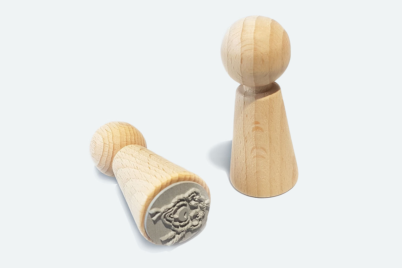 Individuelle runde Stempel aus Holz