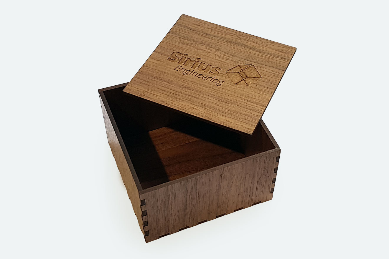 Holzbox mit Gravur